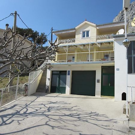 Apartments Niksa Kastelan Omiš Exterior foto